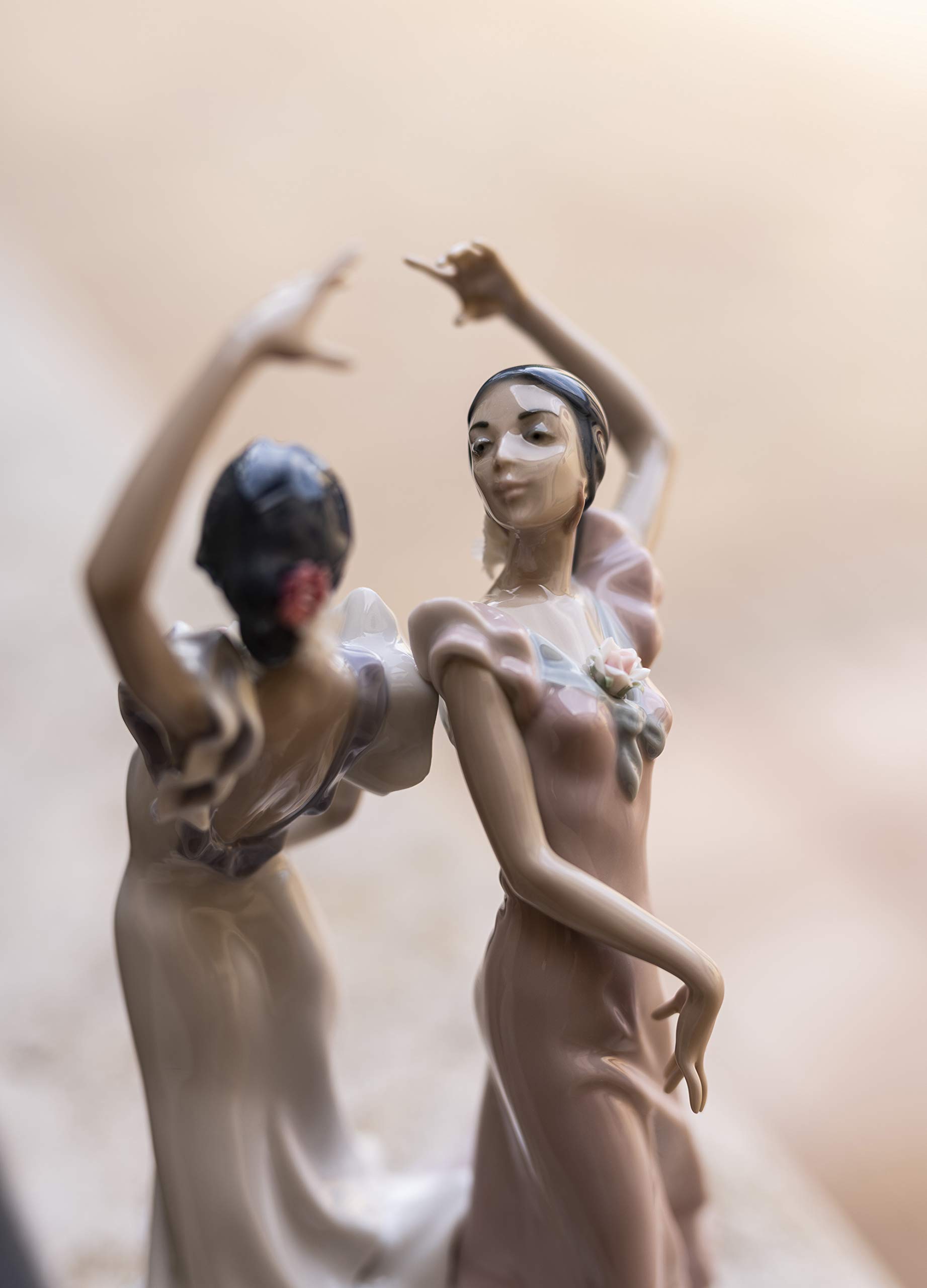 Amazon.com: LLADRÓ Ole Flamenco Couple Figurine. Porcelain